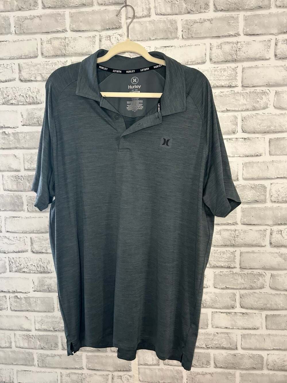 Hurley Men's Heathered Moisture-Wicking Performance Polo Shirt - Picture 3 of 4